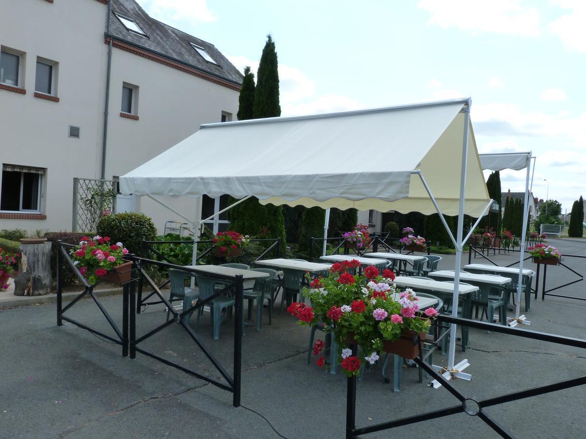 Hostellerie Du Chateau Saint-Pere-sur-Loire Zewnętrze zdjęcie