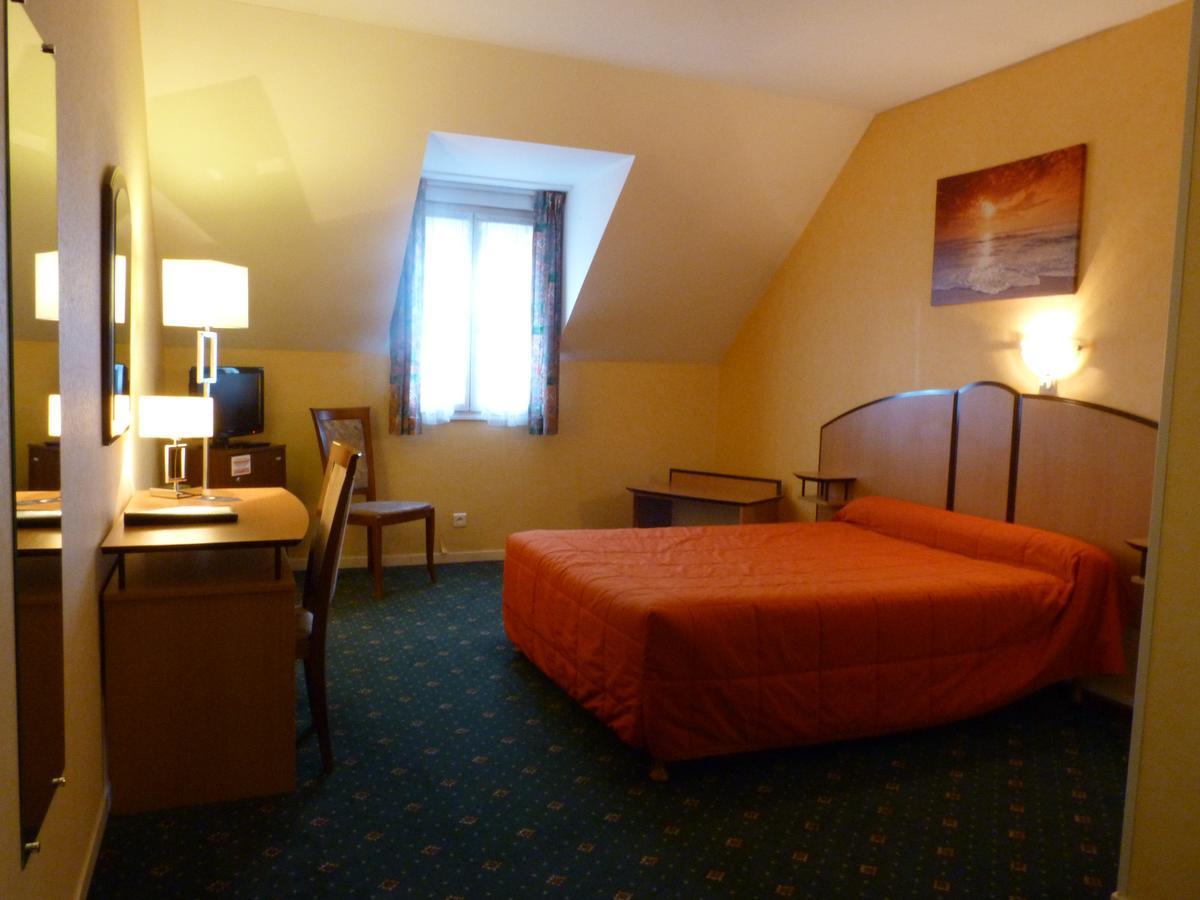 Hostellerie Du Chateau Saint-Pere-sur-Loire Zewnętrze zdjęcie
